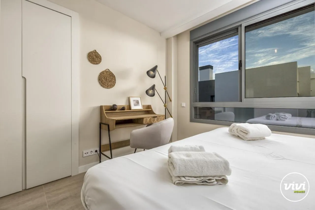 Vivi Homes - Sol Garden Pool, Terrace & Golf Estepona 0*,  Hiszpania