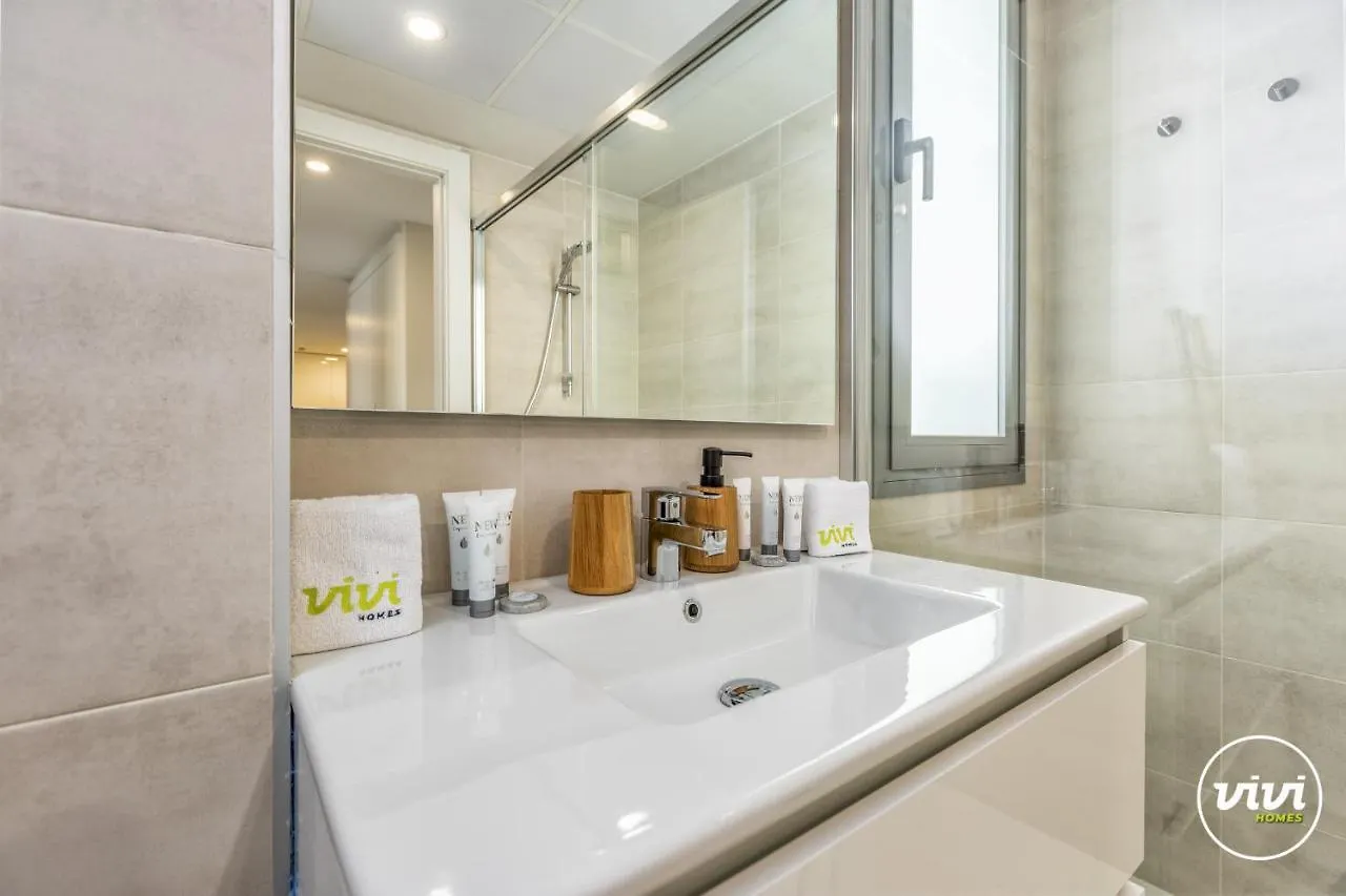 Vivi Homes - Sol Garden Pool, Terrace & Golf Estepona 0*,  Hiszpania