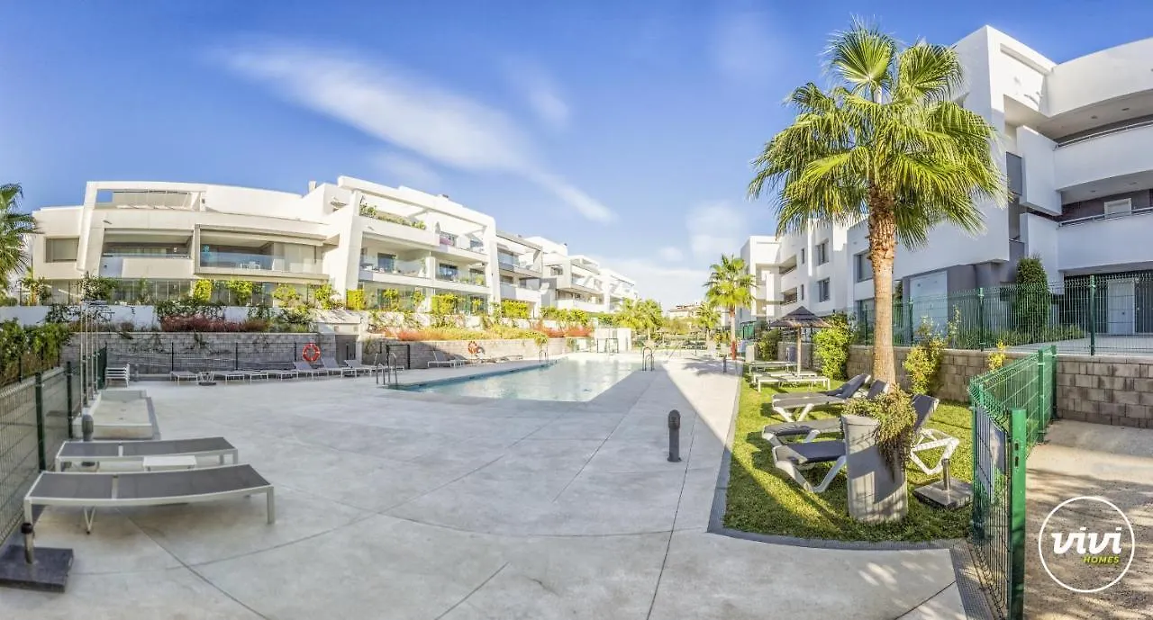 Vivi Homes - Sol Garden Pool, Terrace & Golf Estepona