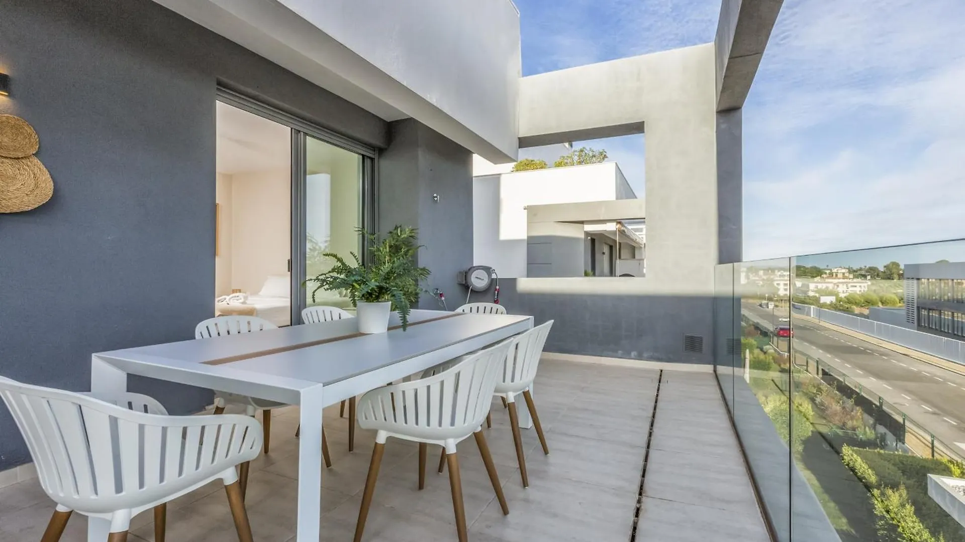 Vivi Homes - Sol Garden Pool, Terrace & Golf Estepona 0*,  Hiszpania