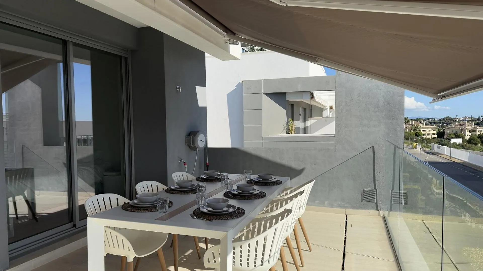 Vivi Homes - Sol Garden Pool, Terrace & Golf Estepona Spain